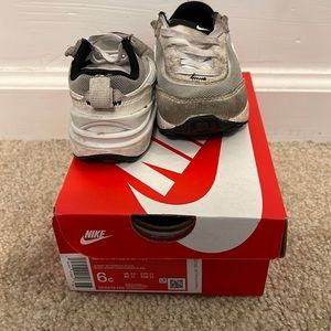 NIKE Waffle One (TD)  Size 5C